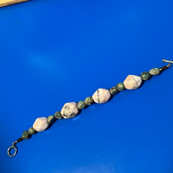 Peruvian Opal Bracelet - Picture 3 of 4